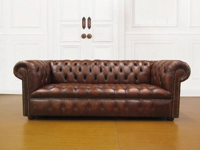 定価22万円⭐︎フランス製　チェスターフィールド ソファ　ブランディボワール 程よいボリューム感！1人掛け チェスターフィールドソファ | des MOA