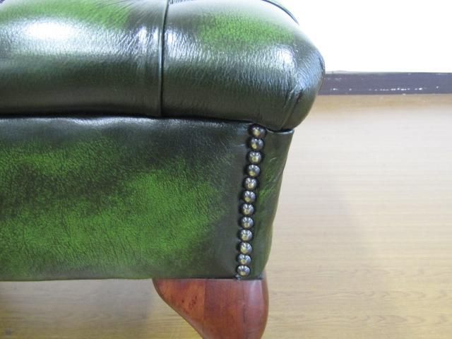 ディスティンクティブ・チェスターフィールド リーガル フットスツール