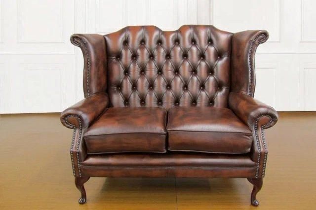 ニュービー 2シーター チェスターフィールドソファ - ディスティン