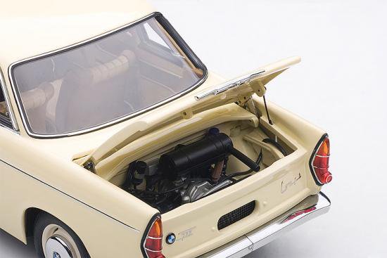 オートアートモデルカーBMW 700 Sport Coupe Diecast Model - 1/18 