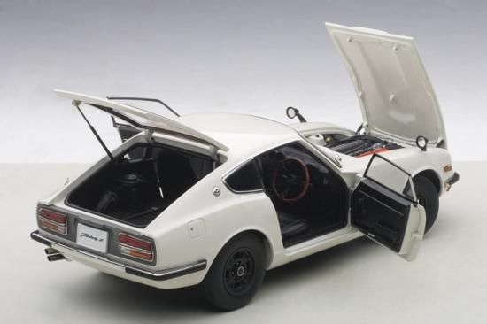 オートアートモデルカーNissan Fairlady Z432 in White Model