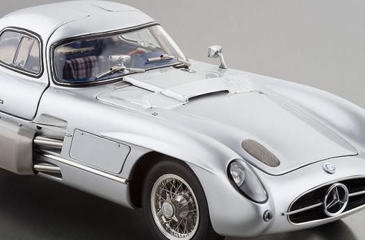 1/18 モデルカー CMC 1955 メルセデス ベンツ 300 SLR Uhlenhaut 1/18 モデルカー CMC 1955 メルセデス ベンツ 300 SLR Uhlenhaut