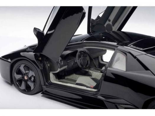 オートアートAUTOartモデルカー1/18ランボルギーニレヴェントン74594 Amazon | AUTOart 1/18 ランボルギーニ レヴェントン グレー 完成品