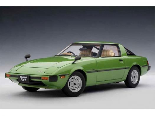 オートアート 1/18 モデルカー Mazda RX-7 Savanna 1/18 Green