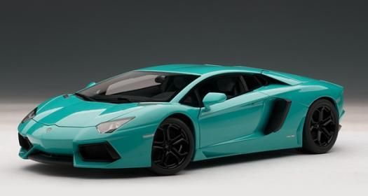 オートアートランボルギーニアヴェンタドールLP700-4 ターコイズ