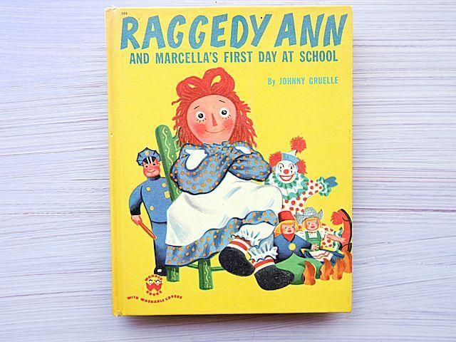 RAGGEDY ANN AND MATCELLA'S FIRST DAY AT SCHOOL | ジョニー