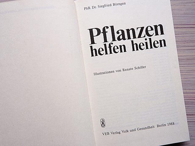 Amazon.co.jp: 東ドイツの古い植物図鑑(BAUME UND STRAUCHER