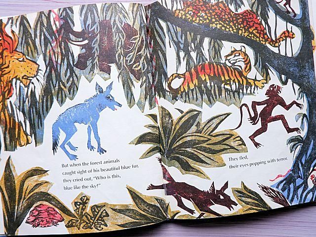 THE BLUE JACKAL | Marcia Brown - 外国の古くてかわいい絵本たち つい THE BLUE JACKAL | Marcia Brown - 外国の古くてかわいい絵本たち つい