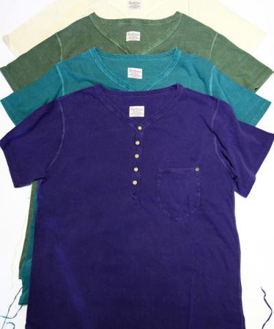 V NECK HENLEY T-SHIRT