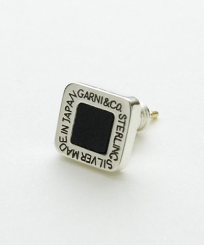 Square Onyx Pierce