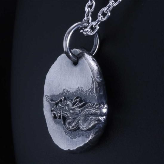 奇跡が起きる】発売と同時に完売した【龍】のペンダントトップ