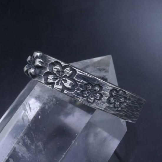 桜 さくら リング ：日本代表的な花として古来から親しまれている桜を