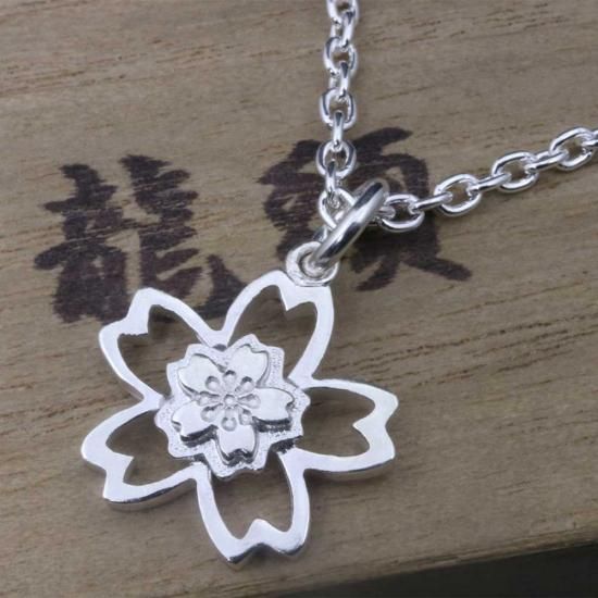 桜 さくら ペンダント/ネックレス ：日本代表的な花として古来から