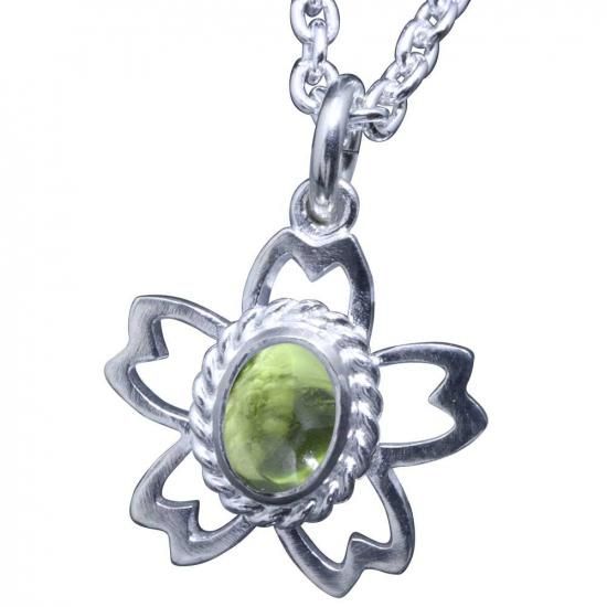 桜 さくら ペンダント/ネックレス ：日本代表的な花として古来から