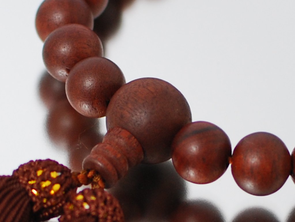 数珠によく使われる素材 - 仏壇の通販なら | 仙台中居堂オンラインショップ
