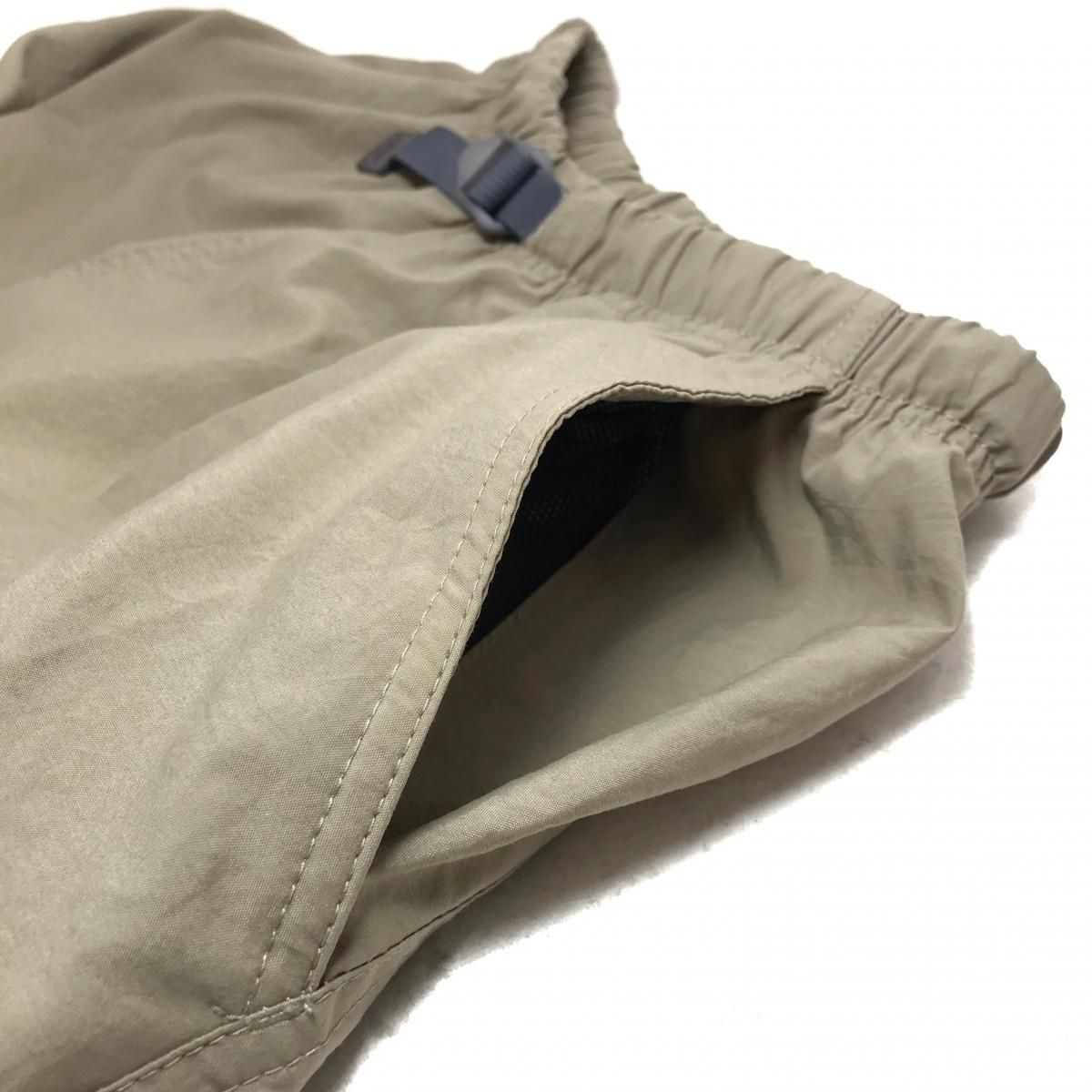 美品00's ナイキ ACG ナイロンカーゴショーツ ベージュ L テック系 美品00's ナイキ ACG ナイロンカーゴショーツ ベージュ L テック