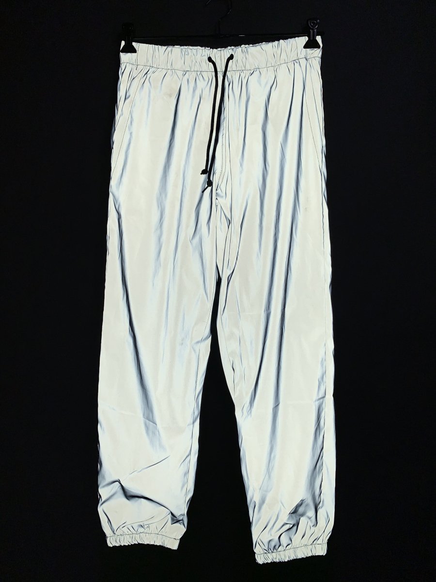 新品 BEIMAR Reflective Nylon Jogger Pants with Mesh Lining (SILVER) ナイロンパンツ  ジョガーパンツ リフレクター 裏地付き シルバー 銀 - NEWJOKE ONLINE STORE