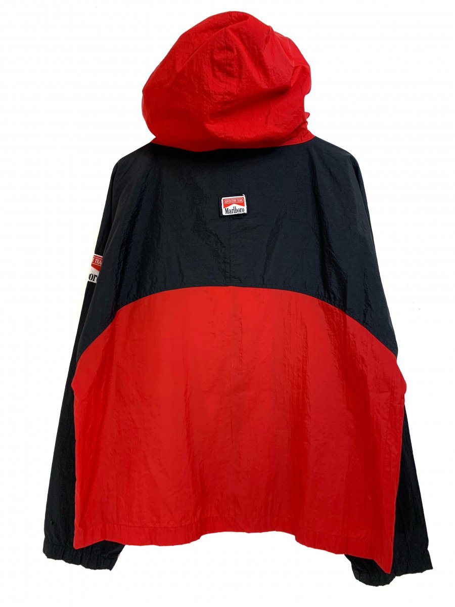 ★マルボロ ナイロンジャケット ブルゾン ワンポイントロゴ刺繍 赤黒 XL