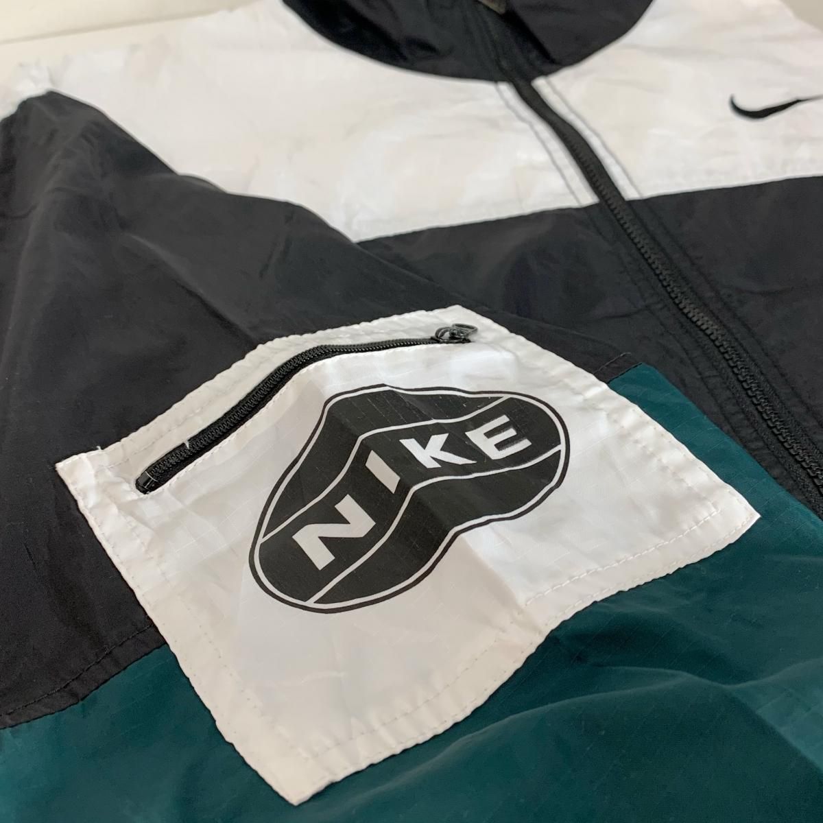 96年製 NIKE Logo Nylon Jacket 黒緑白 XL 銀タグ 90s ナイキ 96年製 NIKE Logo Nylon Jacket 黒緑白 XL 銀タグ 90s ナイキ