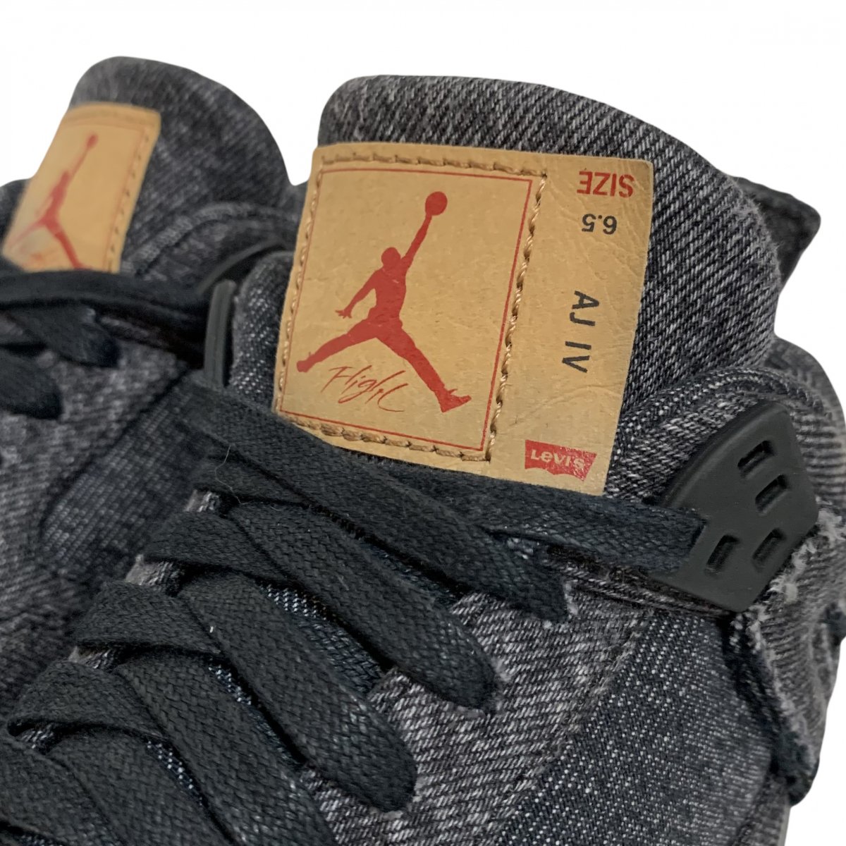 NIKEのLeviLevi's JORDAN 4 黒 black 28.5 levis リーバイス