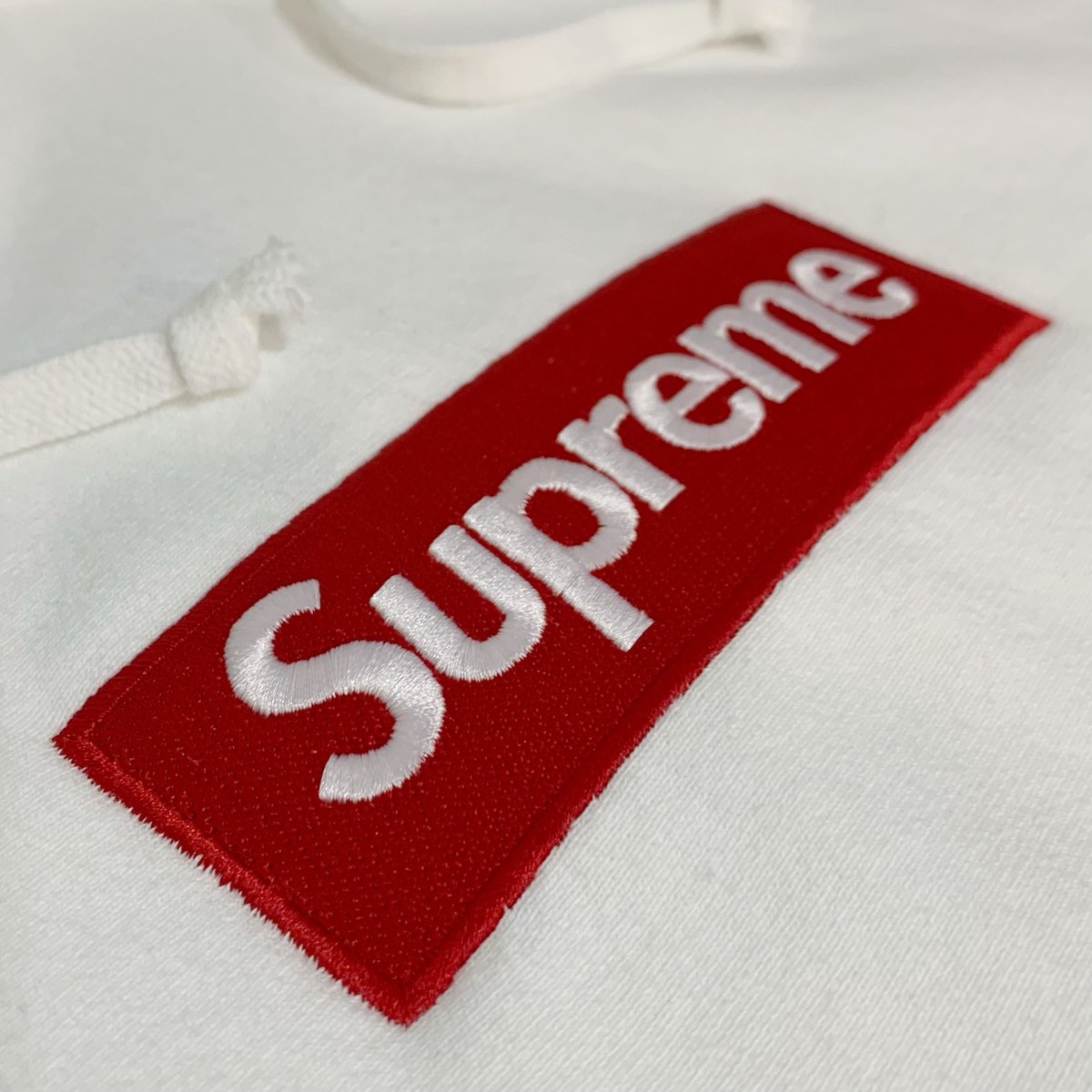 Supreme 2021AW Box Logo Hooded Sweatshirt White シュプリーム ボックスロゴフーデッドスウェットシャツ プルオーバーパーカー ホワイト サイズXXL【211218】【新古品】【me04】