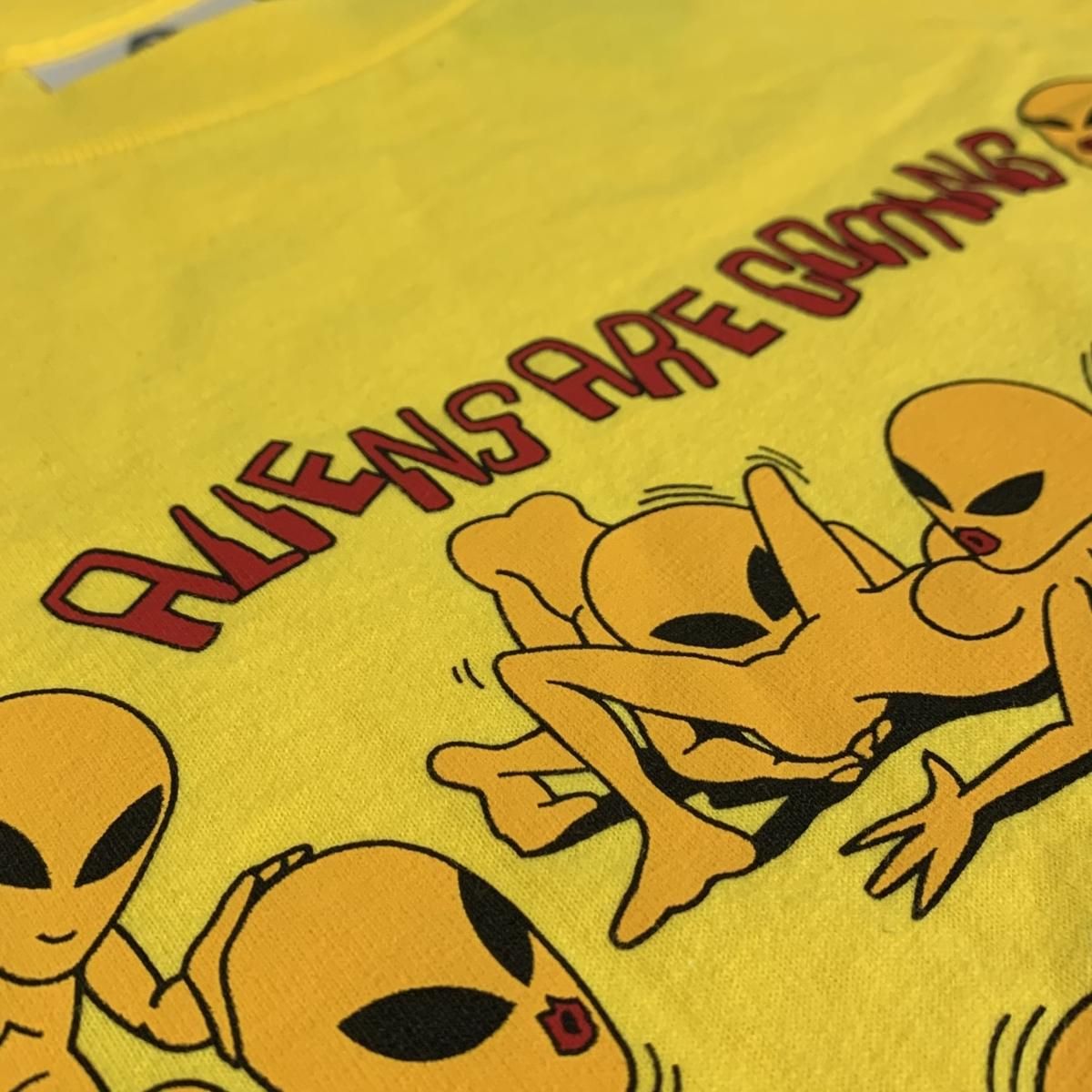 00s ALIENS ARE COMING Print S/S Tee 黄 M エイリアン 半袖 T