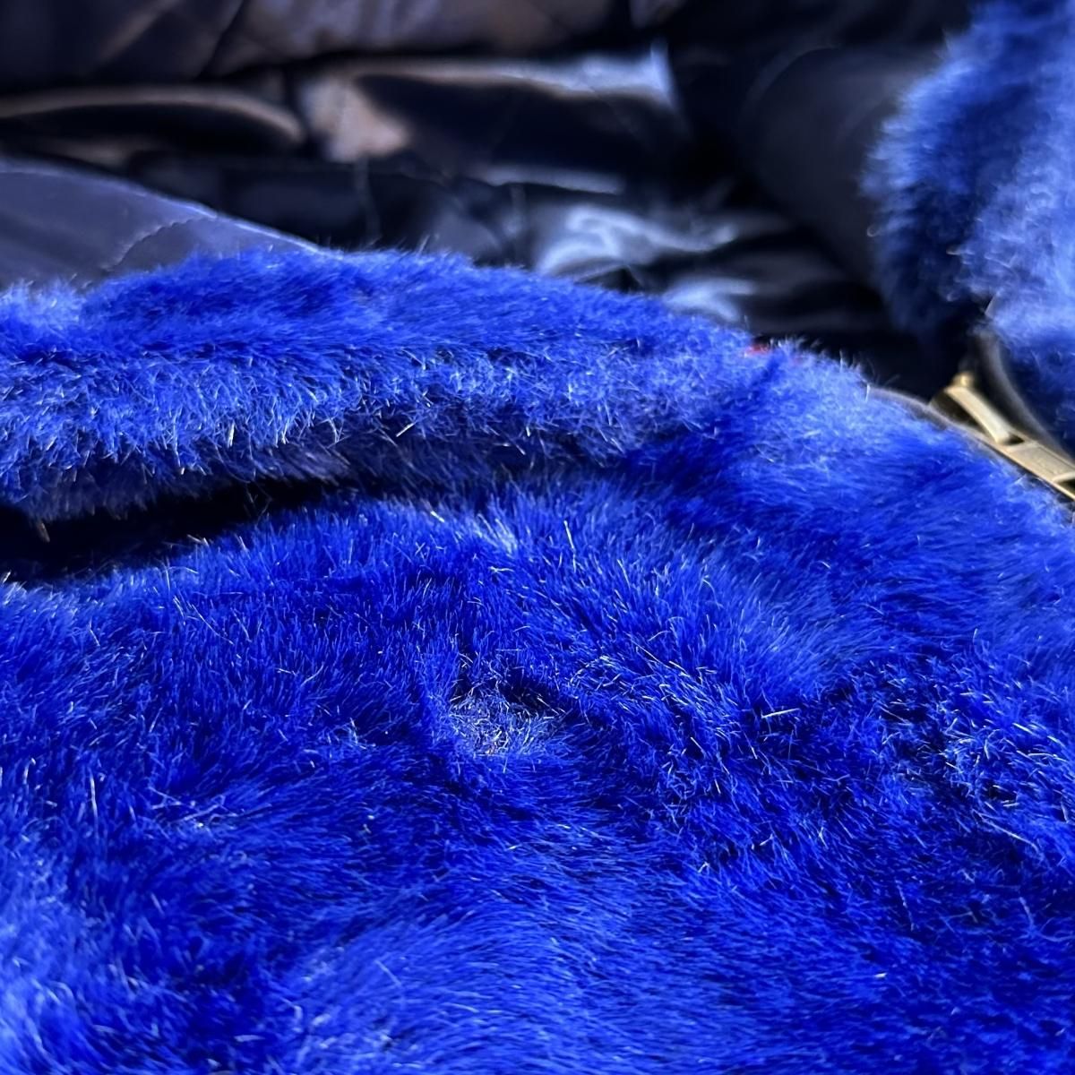 15AW SUPREME Faux Fur Hooded Zip Jacket 青 M シュプリーム 15AW SUPREME Faux Fur Hooded Zip Jacket 青 M シュプリーム