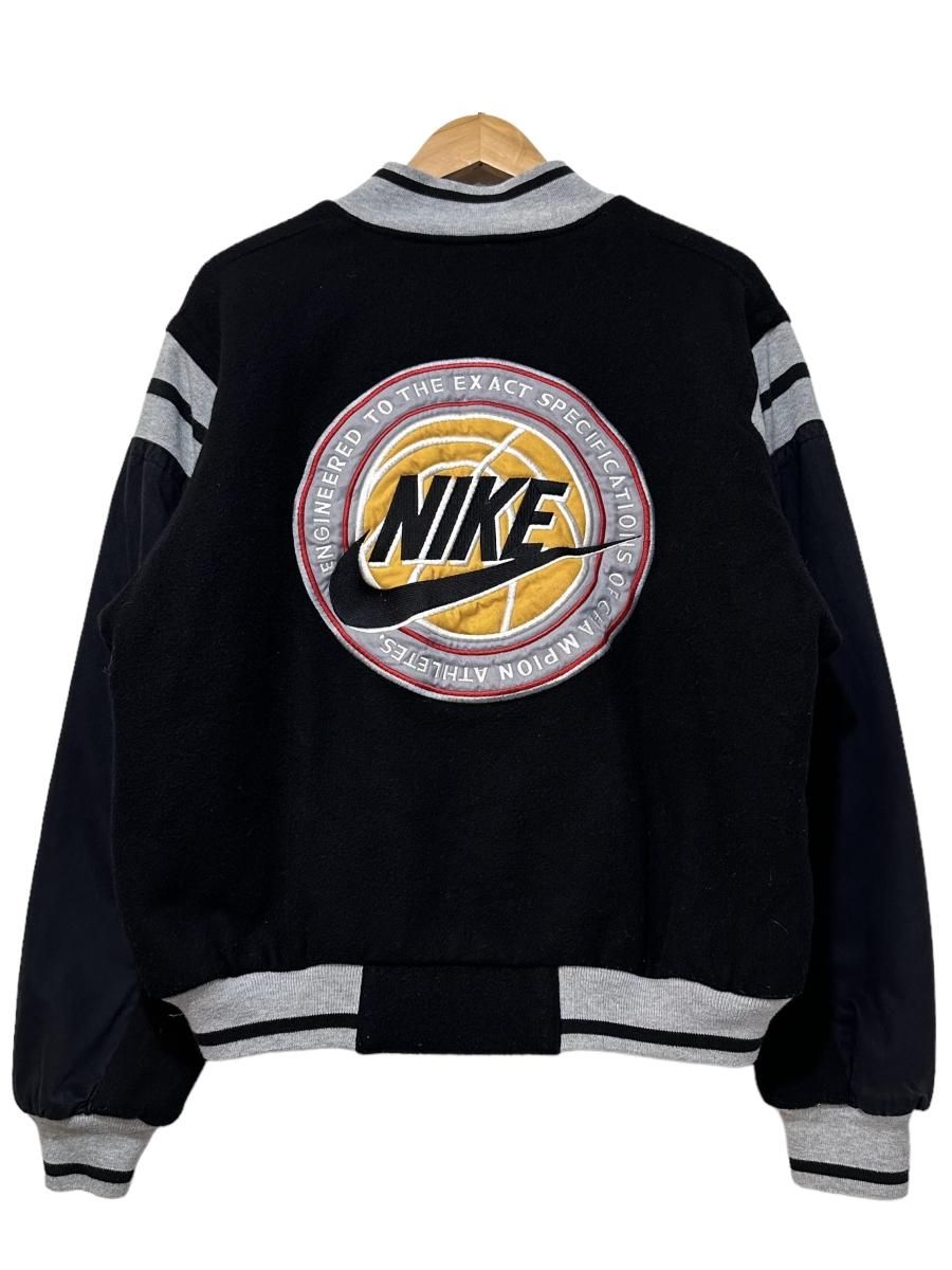 NIKE 90s フォース スタジャン