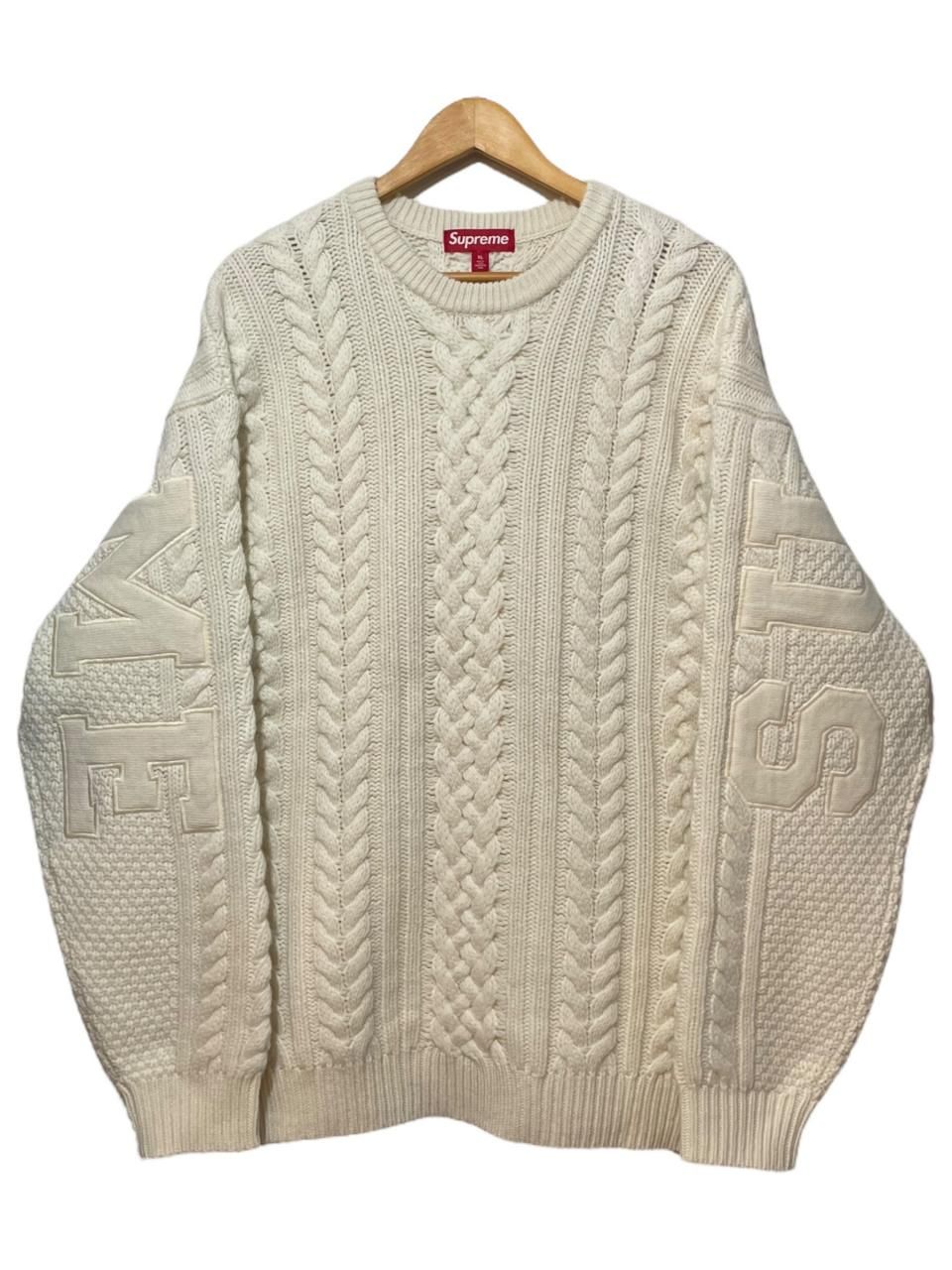 新品 23AW SUPREME Applique Cable Knit Sweater XL 白 新品 23AW SUPREME Applique Cable Knit Sweater XL 白