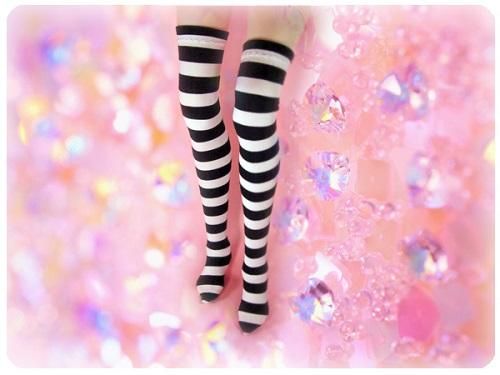 ドール服　DD用　ハイソックス付 Amazon.co.jp: ドール靴下レースソックス1/3と1/4ニー