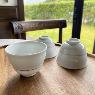 白磁手造り稜線彫小煎茶　