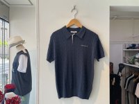 <img class='new_mark_img1' src='https://img.shop-pro.jp/img/new/icons14.gif' style='border:none;display:inline;margin:0px;padding:0px;width:auto;' />perfect  tan     cable  knit   polo  /    navy