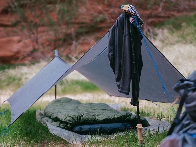Gossamer Gear Solo Tarp - 宗像山道具店 by GRIPS Gossamer Gear Solo Tarp - 宗像山道具店 by GRIPS