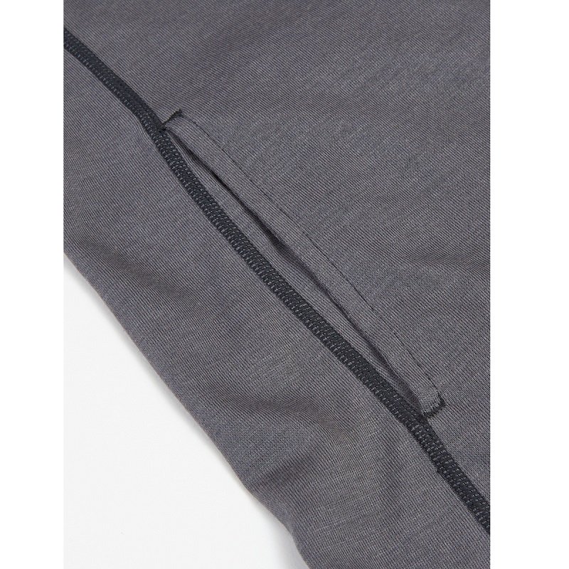 Axio Lite Hoody<img class='new_mark_img2' src='https://img.shop-pro.jp/img/new/icons59.gif' style='border:none;display:inline;margin:0px;padding:0px;width:auto;' />