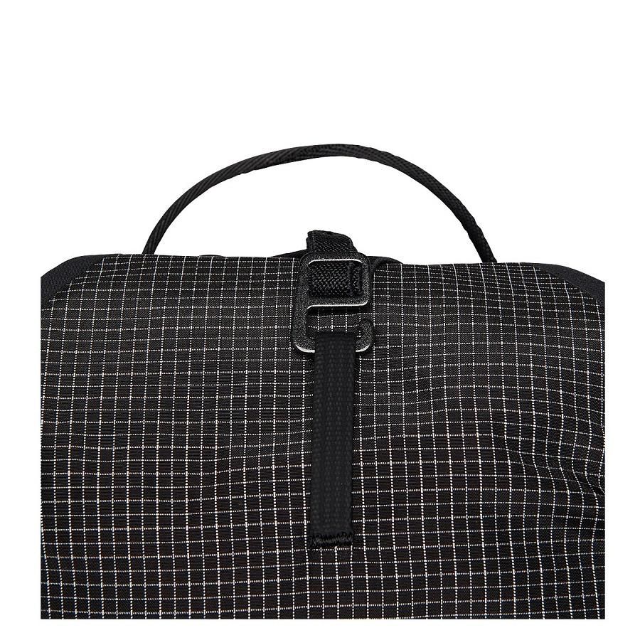 Distance 8 - 宗像山道具店 by GRIPS Distance 8 - 宗像山道具店 by GRIPS