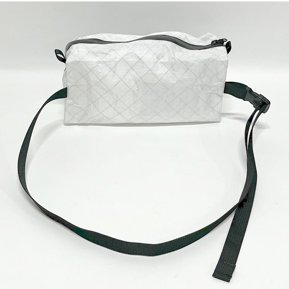 Bonfes Fanny Pack<img class='new_mark_img2' src='https://img.shop-pro.jp/img/new/icons5.gif' style='border:none;display:inline;margin:0px;padding:0px;width:auto;' />