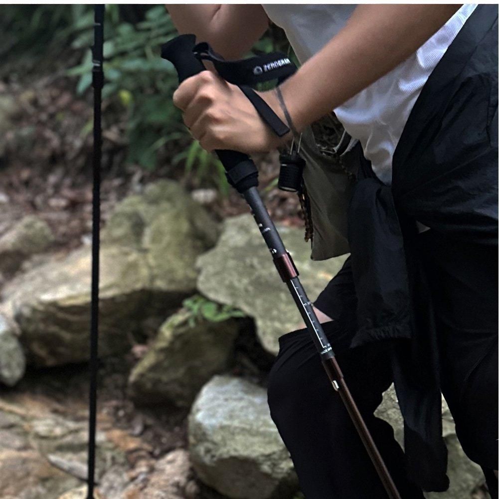 ULTRA LIGHT CARBON FOLDING TREKKING POLE - 宗像山道具店 by GRIPS ULTRA LIGHT CARBON FOLDING TREKKING POLE - 宗像山道具店 by GRIPS