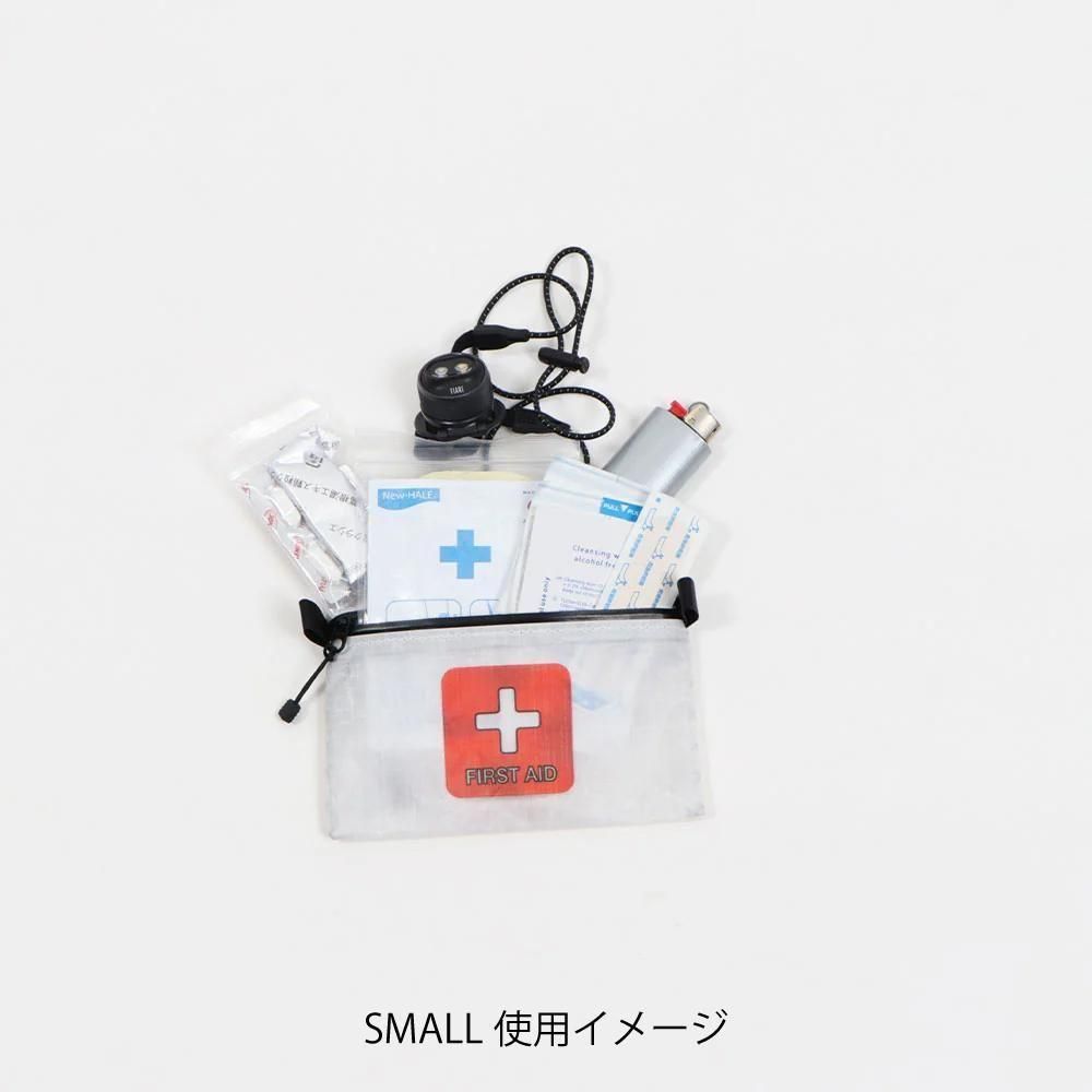 軽量ULスペース ベア バッグ ダイニーマ ファースト エイド ポーチ 訳あり新品〗スペースベアの名品、軽量シンプルなDCFの