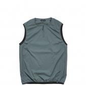 ORBIT WINTER VEST<img class='new_mark_img2' src='https://img.shop-pro.jp/img/new/icons5.gif' style='border:none;display:inline;margin:0px;padding:0px;width:auto;' />