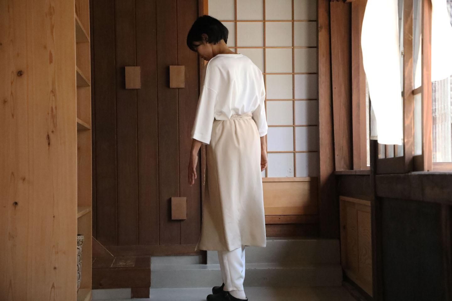 Yoli Silk wrap skirt(Beige) - マーマーなブックス アンド Yoli Silk wrap skirt(Beige) - マーマーなブックス アンド