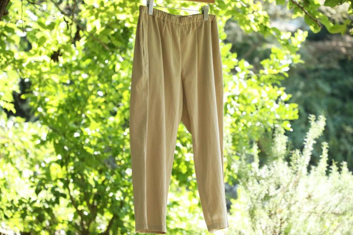 Yoli　Cotton eazy pants(Beige)<img class='new_mark_img2' src='https://img.shop-pro.jp/img/new/icons14.gif' style='border:none;display:inline;margin:0px;padding:0px;width:auto;' />