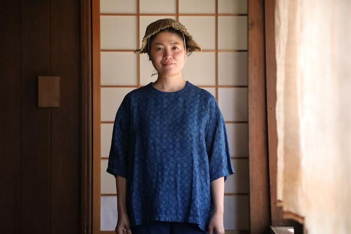 40%OFFCOSMIC WONDEROld floral-patterned linen short sleeve pulloverΰ<img class='new_mark_img2' src='https://img.shop-pro.jp/img/new/icons18.gif' style='border:none;display:inline;margin:0px;padding:0px;width:auto;' />