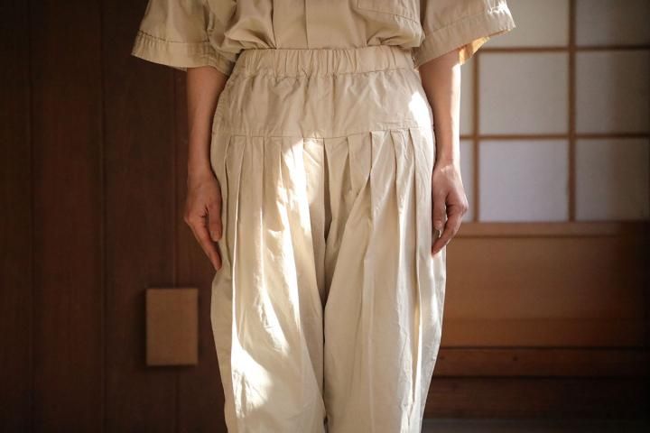 COSMIC WONDEROrganic cotton broadcloth india folk pants<img class='new_mark_img2' src='https://img.shop-pro.jp/img/new/icons3.gif' style='border:none;display:inline;margin:0px;padding:0px;width:auto;' />