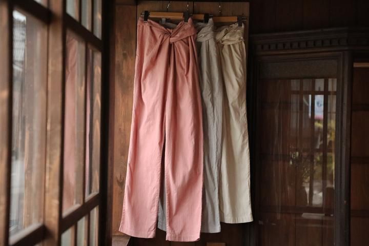 COSMIC WONDEREuropian stripe wrapped pants <img class='new_mark_img2' src='https://img.shop-pro.jp/img/new/icons3.gif' style='border:none;display:inline;margin:0px;padding:0px;width:auto;' />