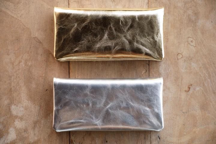 COSMIC WONDERSilver&Gold leather wallet<img class='new_mark_img2' src='https://img.shop-pro.jp/img/new/icons3.gif' style='border:none;display:inline;margin:0px;padding:0px;width:auto;' />