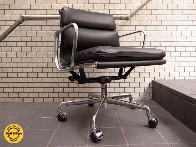 展示美品 Herman Miller ハーマンミラー イームズ ソフトパッド グループチェア ブラックレザー □