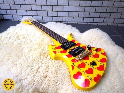 新品同様 Burny Yellow Heart Jr. hideモデル イエローハート アンプ 