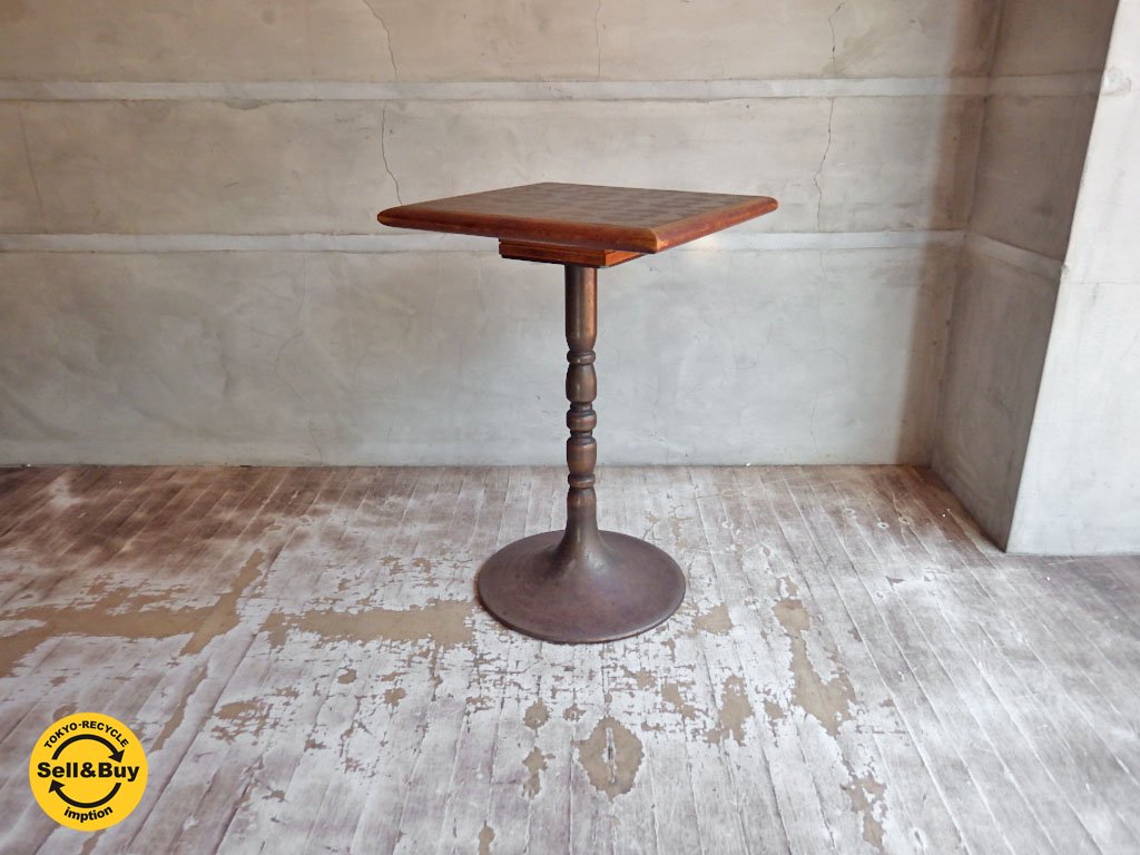 ビンテージ 真鍮 サイドテーブル カフェテーブル 四角 渦巻き 模様 B 