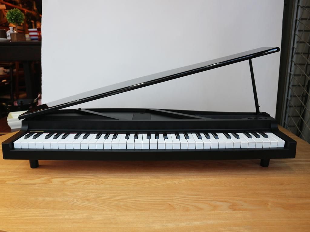 コルグ Korg マイクロピアノ Micropiano 61鍵盤 箱付き 譜面台 譜面ファイル ヘッドフォンセット