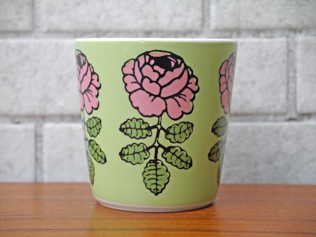 マリメッコ Marimekko ヴィヒキルース Vihkiruusu フィンランド郵便局 マリメッコ Marimekko ヴィヒキルース Vihkiruusu フィンランド郵便局